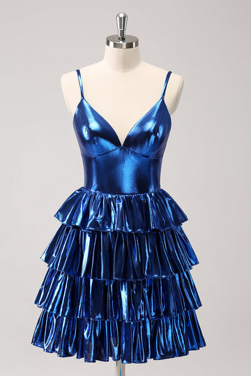 Vestido de fiesta corto con capas y tirantes finos en color azul tinta